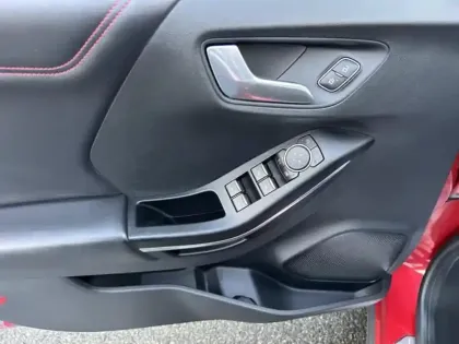 Photo 12 Ford Puma  1.0 EcoBoost 155ch mHEV ST-Line X 8cv