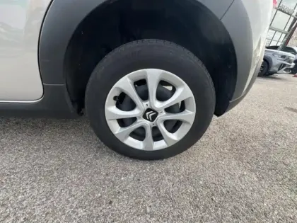 Photo 10 Citroën C3  1.2 PureTech 83ch S&S YOU!