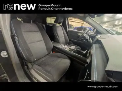 Photo 9 Renault Espace  1.2 E-Tech full hybrid 200ch esprit Alpine 7 places - 24