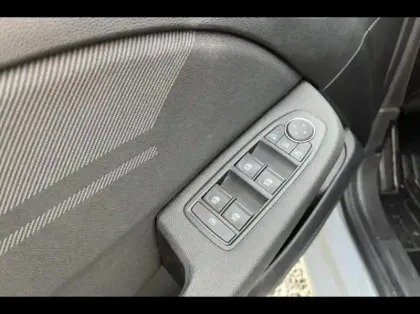 Photo 13 Renault Clio  1.6 E-Tech 145ch full hybrid esprit Alpine - 24