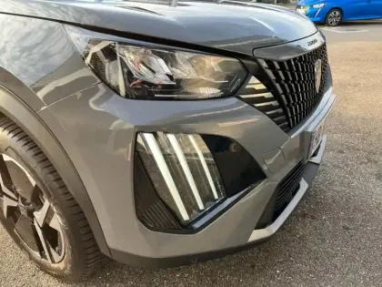 Photo 7 Peugeot 2008  1.2 PureTech 100ch S&S Allure