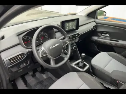 Photo 8 Dacia Sandero  1.0 ECO-G 100ch Stepway Extreme + -24