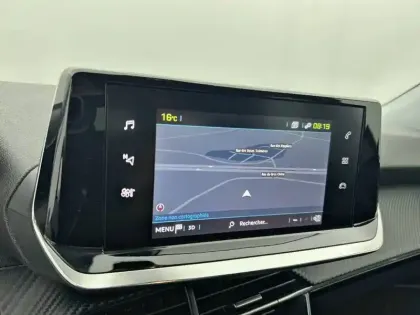 Photo 21 Peugeot 2008  Electrique 136 ch