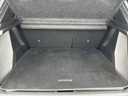 Photo 5 Peugeot 2008  Electrique 136 ch