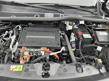 Photo 14 Peugeot 2008  Electrique 136 ch