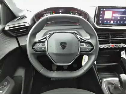 Photo 32 Peugeot 208  PureTech 75 S&S BVM5