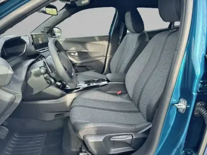 Photo 30 Peugeot 2008  Hybrid 145 e-DCS6