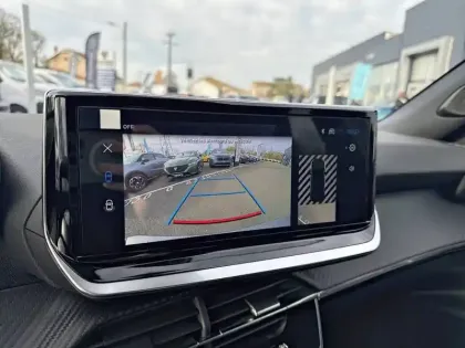 Photo 14 Peugeot 2008  Hybrid 145 e-DCS6