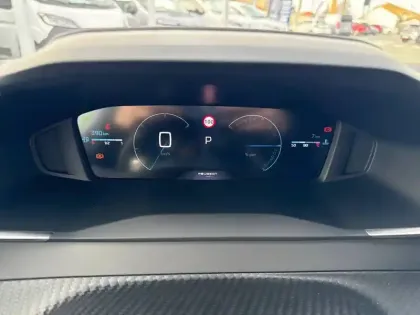 Photo 9 Peugeot 2008  Hybrid 145 e-DCS6