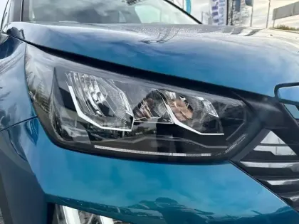 Photo 35 Peugeot 2008  Hybrid 145 e-DCS6