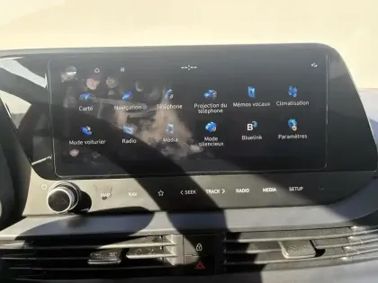 Photo 21 Hyundai I20  1.0 T-GDi 100 DCT-7 Hybrid 48V