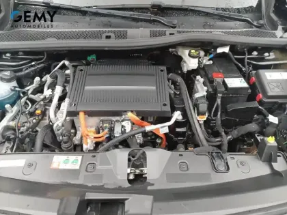 Photo 14 Peugeot 2008  Electrique 136 ch