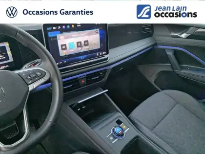 Photo 17 Volkswagen Tiguan  1.5 eTSI 130ch DSG7