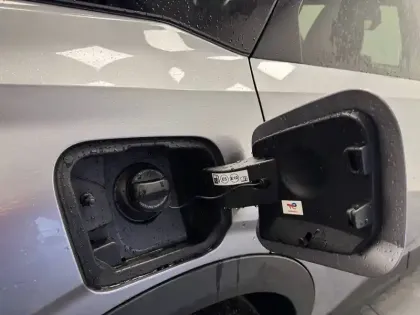 Photo 52 Peugeot 3008  Hybrid 145 e-DCS6