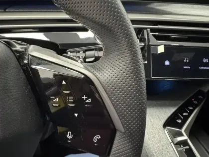 Photo 22 Peugeot 3008  Hybrid 145 e-DCS6