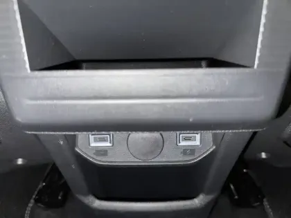 Photo 104 Peugeot 3008  Hybrid 145 e-DCS6