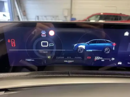 Photo 42 Peugeot 3008  Hybrid 145 e-DCS6