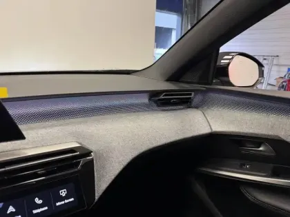 Photo 126 Peugeot 3008  Hybrid 145 e-DCS6