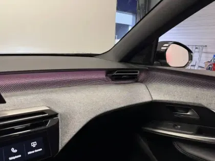 Photo 82 Peugeot 3008  Hybrid 145 e-DCS6