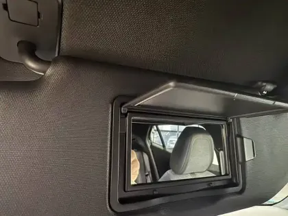 Photo 27 Peugeot 2008  100 S&S BVM6