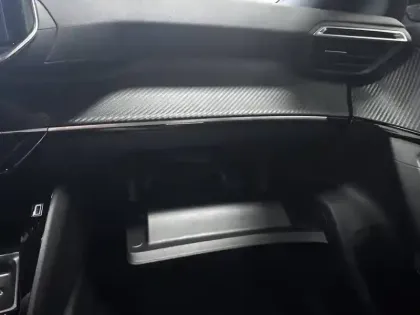 Photo 34 Peugeot 2008  100 S&S BVM6