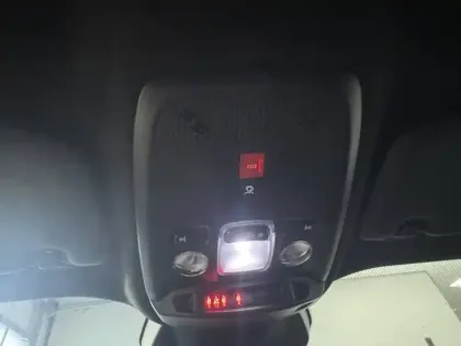 Photo 110 Peugeot 2008  100 S&S BVM6