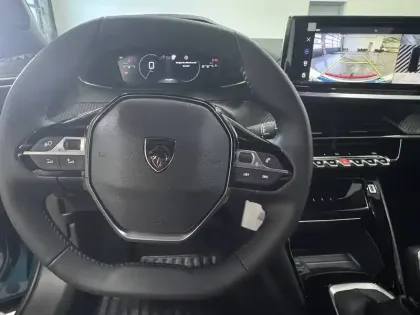 Photo 28 Peugeot 2008  100 S&S BVM6