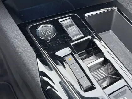 Photo 13 Peugeot 3008  PureTech 130ch S&S EAT8