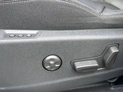 Photo 17 Peugeot 3008  PureTech 130ch S&S EAT8