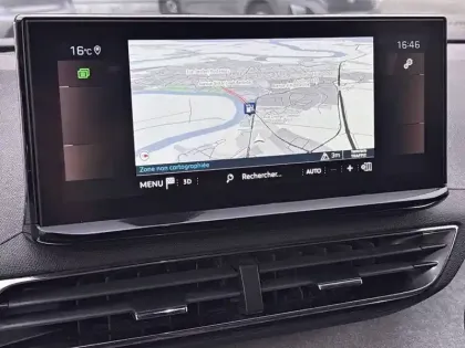Photo 20 Peugeot 3008  PureTech 130ch S&S EAT8