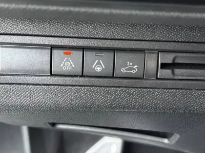 Photo 19 Peugeot 3008  PureTech 130ch S&S EAT8