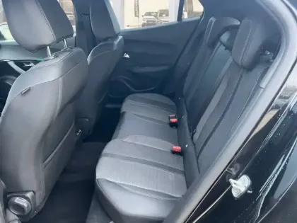 Photo 9 Peugeot 2008  Electrique 136 ch