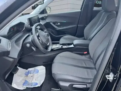 Photo 8 Peugeot 2008  Electrique 136 ch