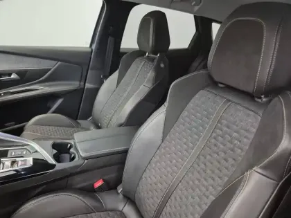 Photo 8 Peugeot 3008  Hybrid 225 e-EAT8