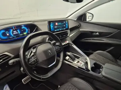 Photo 11 Peugeot 3008  Hybrid 225 e-EAT8