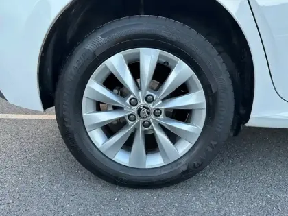 Photo 16 Skoda Kamiq  1.0 TSI Evo 110 ch BVM6