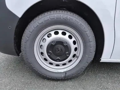 Photo 33 Peugeot Expert  FGN M BLUEHDI 145 S&S EAT8