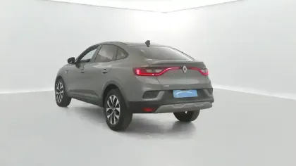 Photo 38 Renault Arkana  mild hybrid 140 EDC FAP - 22