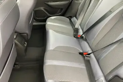 Photo 13 Peugeot 2008  PureTech 130 S&S BVM6