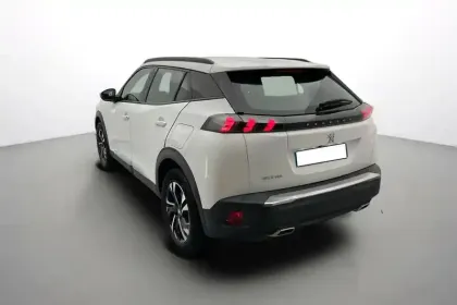 Photo 3 Peugeot 2008  PureTech 130 S&S BVM6