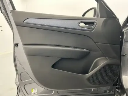 Photo 19 Renault Arkana  mild hybrid 140 EDC FAP - 22