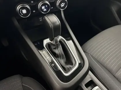 Photo 21 Renault Arkana  mild hybrid 140 EDC FAP - 22