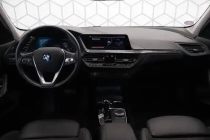 Photo 23 BMW Serie 1 118i 136 ch DKG7