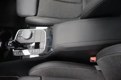 Photo 14 BMW Serie 1 118i 136 ch DKG7