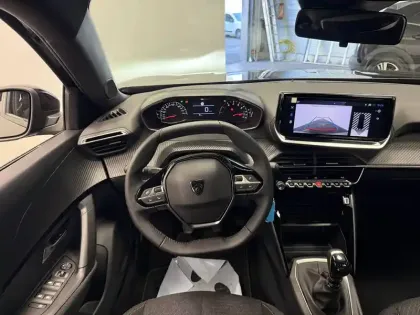 Photo 40 Peugeot 2008  100 S&S BVM6