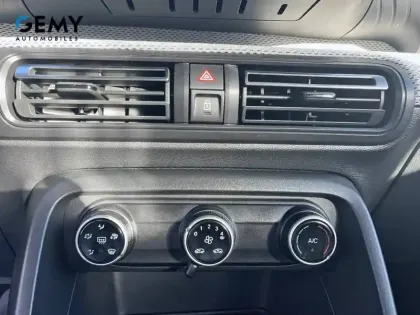 Photo 14 Citroën C3  Turbo 100 ch BVM6