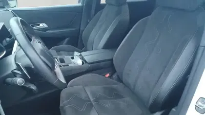 Photo 10 DS Ds 7 DS7 Crossback PureTech 180 EAT8