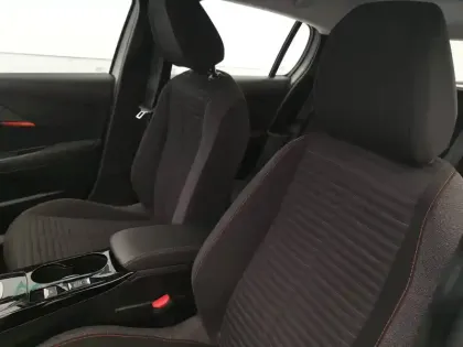 Photo 47 Peugeot 208  Electrique 50 kWh 136ch