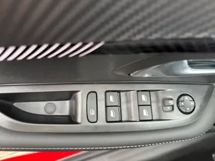 Photo 19 Peugeot 208  Hybrid 110 e-DCS6