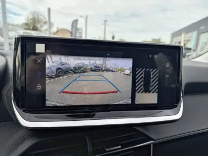 Photo 14 Peugeot 208  Hybrid 110 e-DCS6